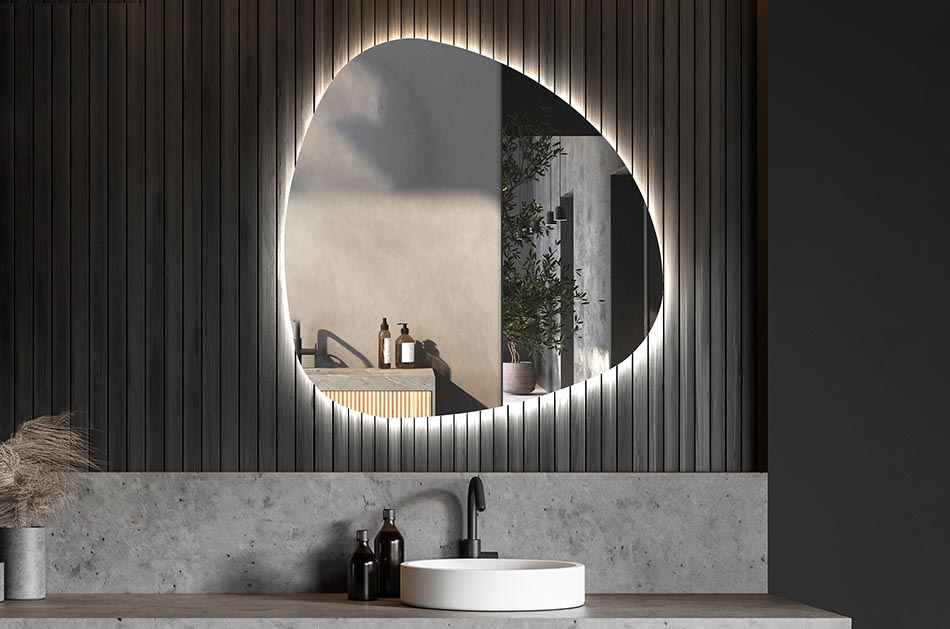 Espelho de forma irregular com iluminação ambiente suave para interiores elegantes | ARTFORMA