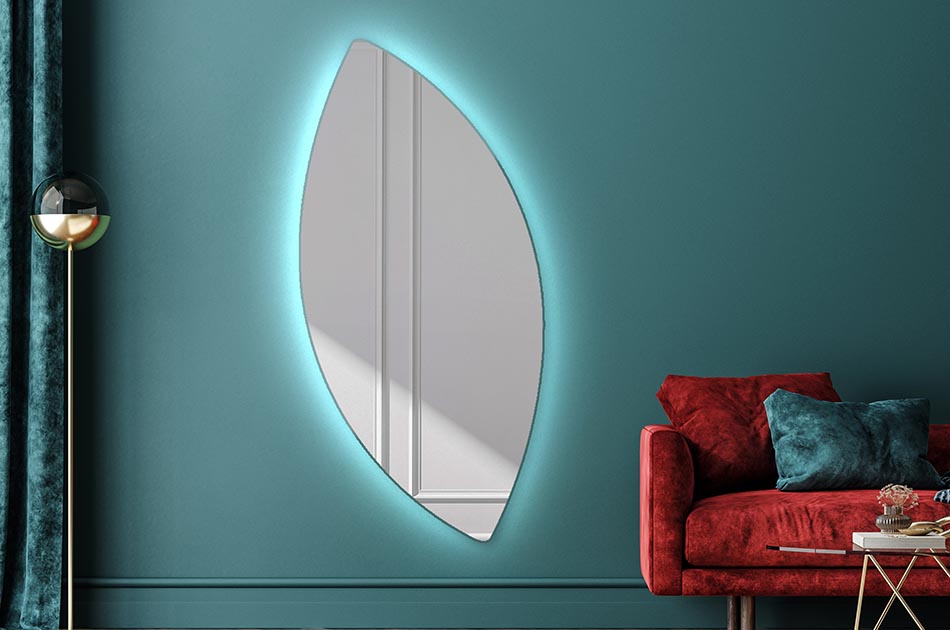 Espelho de forma irregular com iluminação ambiente suave para interiores elegantes | ARTFORMA