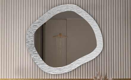 Espelhos em uma moldura de metal