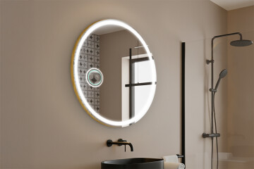 Espelhos em moldura decorativa