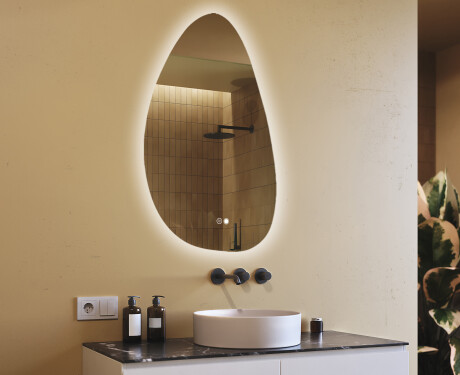 Espelho irregular com iluminação, 64×104 cm, bicolor, interruptor touch, tapete aquecedor