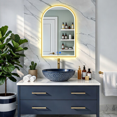 Espelho LED de formato irregular com moldura de alumínio dourado #8