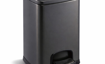 Cesto com pedal PREMIUM retangular de 20 L, fecho suave / preto mate