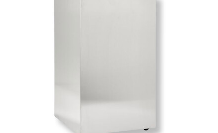 Cesto do lixo quadrado de 60 L para colocar debaixo da bancada, com rodas / aço inoxidável escovado